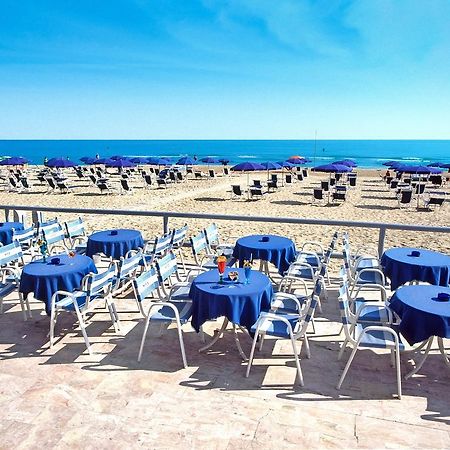 Hotel Clipper Giulianova Buitenkant foto