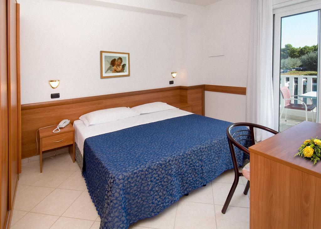 Hotel Clipper Giulianova Kamer foto