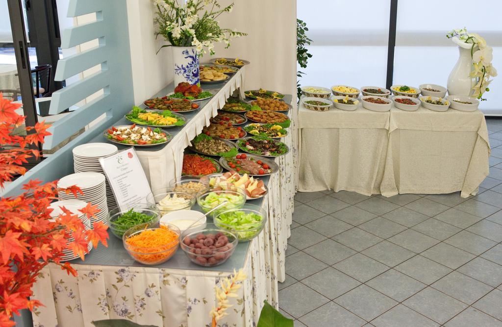 Hotel Clipper Giulianova Buitenkant foto