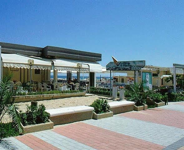 Hotel Clipper Giulianova Buitenkant foto